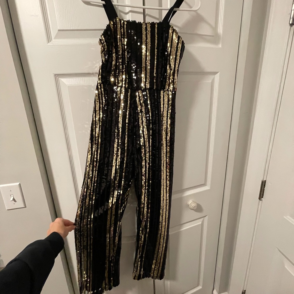Size 12/14 excellent condition. Worn once .